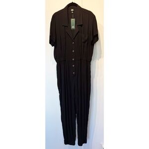 NWT Wild Fable black drapey rayon jumpsuit with vintage 80s buttons - sz L